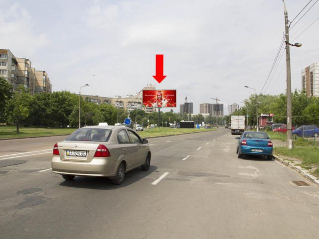 Щит 6x3, Королева пр., 4 - ул. Желудева, разделителе, в сторону пр. Курбаса Щит 6x3, Королева пр., 4 - ул. Желудева, разделителе, в сторону пр. Курбаса