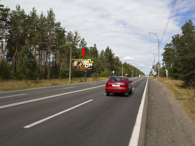 Щит 6x3,  Столичное шоссе, остановка "пансионат "Сокол", 1 км. до поворота на дамбу, в Киев