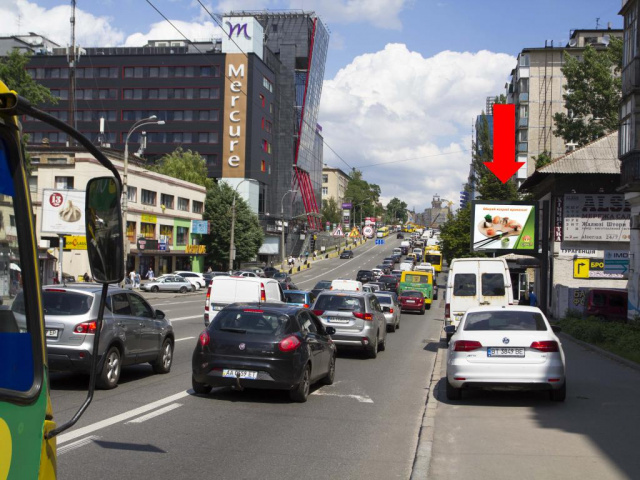 Цифрова панель 3.14x2.3,  Гетьмана вул., 17, навпроти ТРЦ "Космополіт", в сторону ст. м. "Шулявська", (ролик 10 сек, 1 вихід/1,5 хвилини)