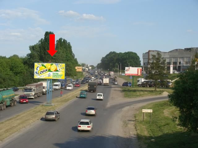 Щит 6x3, Будного ул. / Микулинецкая ул., возле АЗС "Укр-Петроль", разделитель Щит 6x3, Будного ул. / Микулинецкая ул., возле АЗС "Укр-Петроль", разделитель