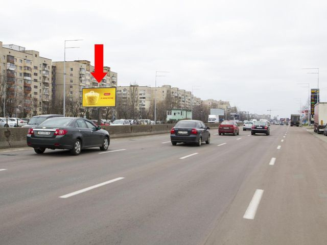 Щит 6x3,  Шухевича пр. (бывш. Ватутина пр.), 26, напротив АЗС БРСМ, в сторону ст.м. "Почайна", центра