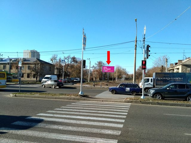 Щит 6x3, Камышева ул. - пр. Льва Ландау, на светофоре, в сторону ул. Ак. Павлова Щит 6x3, Камышева ул. - пр. Льва Ландау, на светофоре, в сторону ул. Ак. Павлова