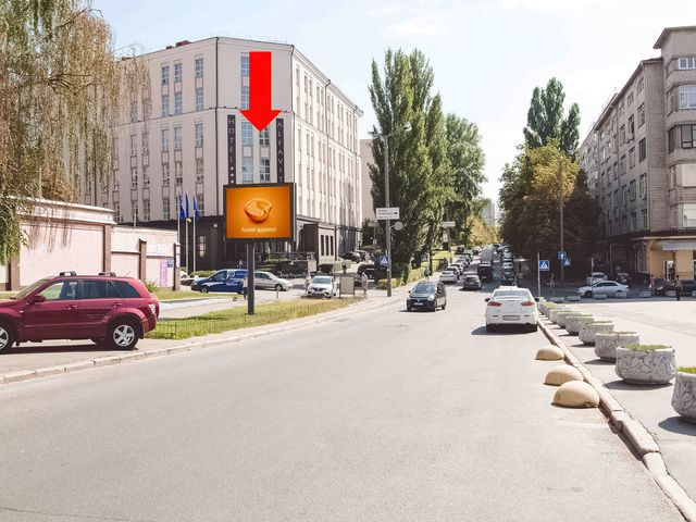 Беклайт 3.14x2.3,  Предславинская ул., 35, возле дворца "Украина", в сторону ул. Тверская