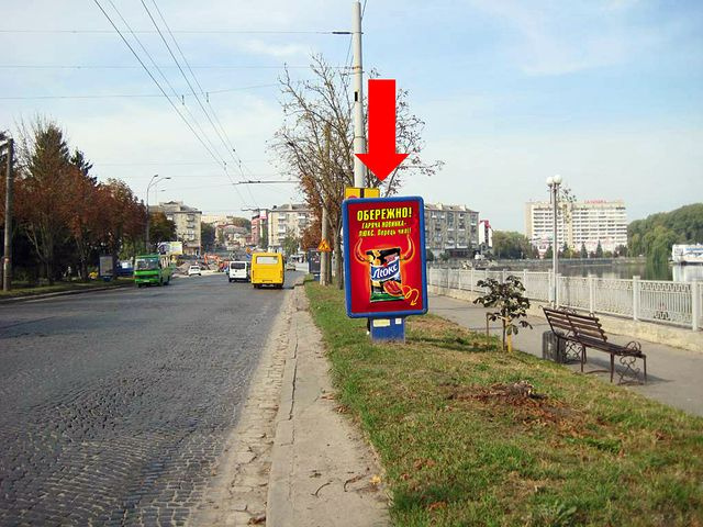 Сітілайт 1.2x1.8,  Русская ул., возле парка "Топильче", дамба, из центра