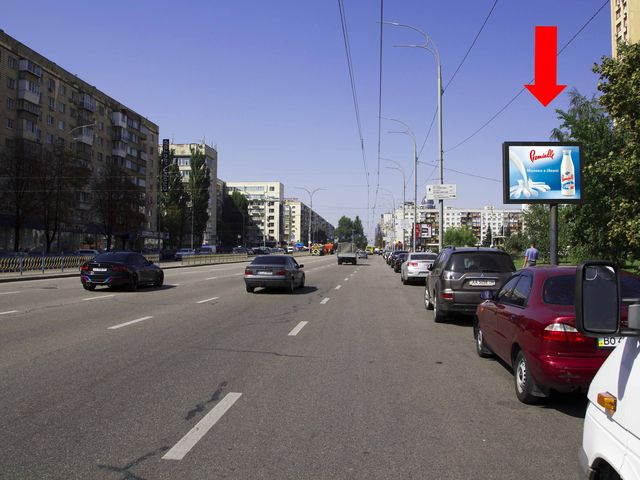 Скролл 3.14x2.3,  Украинки бул., 21А - 21, в сторону ст. м. "Печерская"