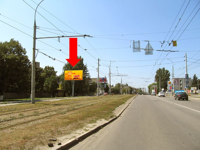 Щит 6x3,  Келецкая ул., возле завода "Кристал"