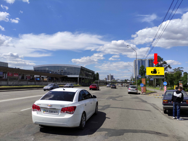 Цифрова панель 6x3,  Броварський пр., 27, біля McDonalds's, ст. м. "Дарниця", в центр, (ролик 10 сек, 1 вихід/1,5 хвилини)