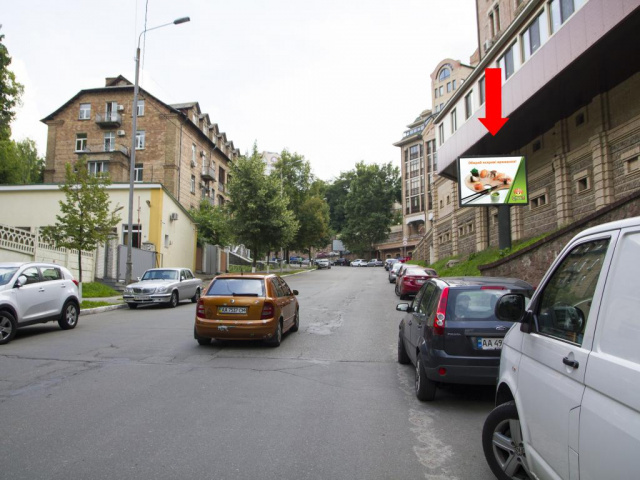 Щит 3.14x2.3,  Кудрявский спуск, 5, в сторону центра