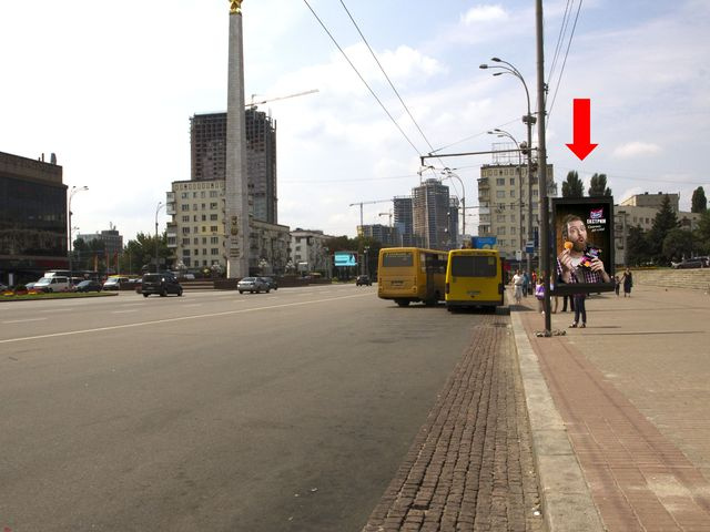 Сітілайт 1.2x1.8,  Победы пл., 2, возле Цирка, в сторону Воздухофлотского моста