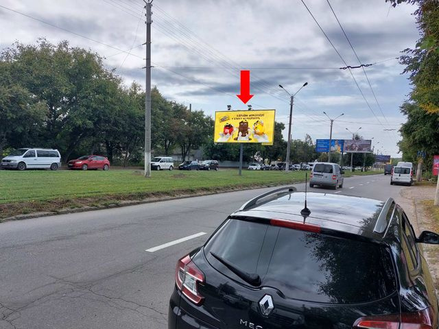 Щит 6x3,  Калиновская ул., напротив рынка "Калиновский", разделитель, в сторону центра