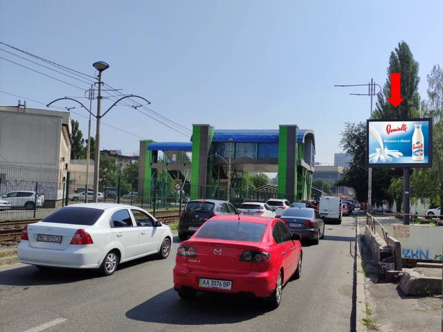 Цифрова панель 3.14x2.3,  Жилянская ул., 97, в центр, (ролик 10 сек, 1 выход/1,5 минуты)