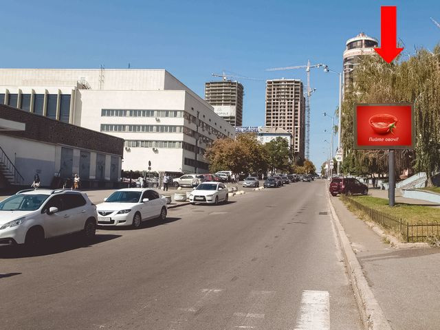 Скролл 3.14x2.3,  Предславинская ул., 35, возле дворца "Украина", в сторону центра