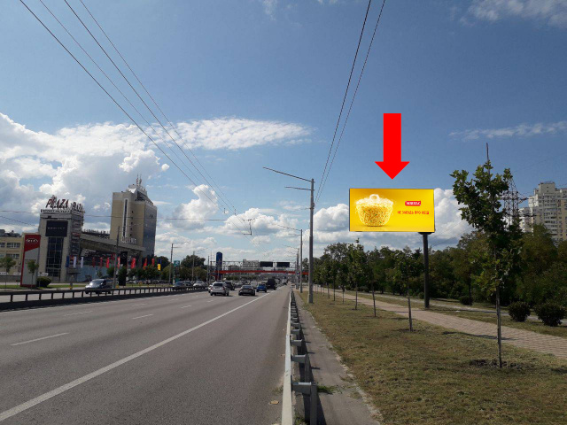 Цифрова панель 6x3,  Бандери пр. (колиш. Московський пр.) 22, навпроти автосалонів "Укравто", "Mazda", в сторону ст. м. "Почайна"