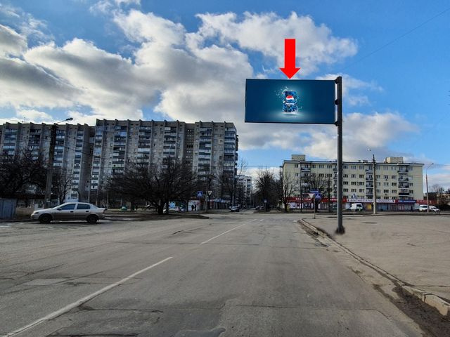 Щит 6x3,  Киргизская ул. - ул. Морозова, возле аквапарка "Джунгли", в сторону пр. Гагарина