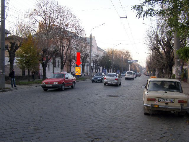 Сітілайт 1.2x1.8,  Главная ул., 108, возле магазина "Ассоль", в центр