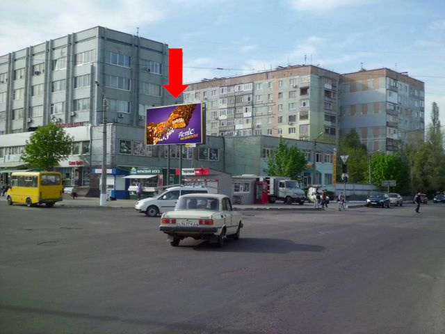 Щит 6x3, Хмельницкого пл. / Островского ул., дом быта "Ингул", кукольный театр Щит 6x3, Хмельницкого пл. / Островского ул., дом быта "Ингул", кукольный театр