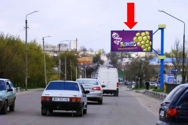 Щит 6x3,  Кропивницкого ул., возле АЗС, Авторынка, ТЦ "Тарон" (флажок)