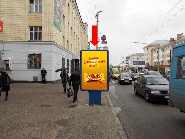 Сітілайт 1.2x1.8,  Победы пл., 3, возле магазина "Космо", универмага "Молодежная мода"