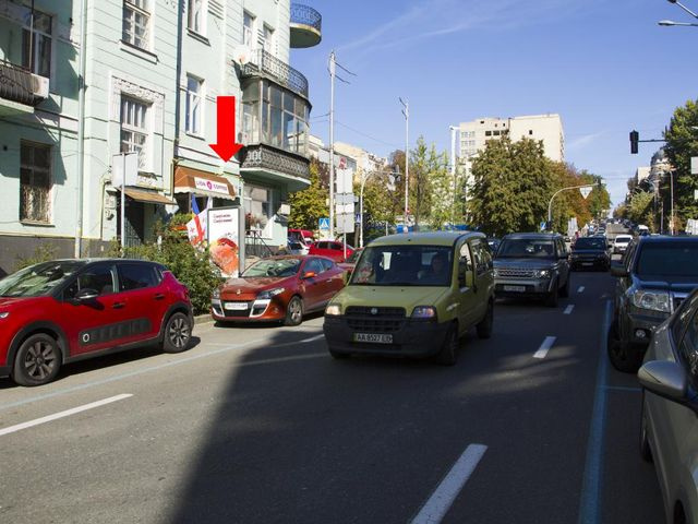 Сітілайт 1.2x1.8,  Владимирская ул., 92/39 / ул. Жилянская, напротив ресторана "Sam's Steak House", в сторону ул. Саксаганского