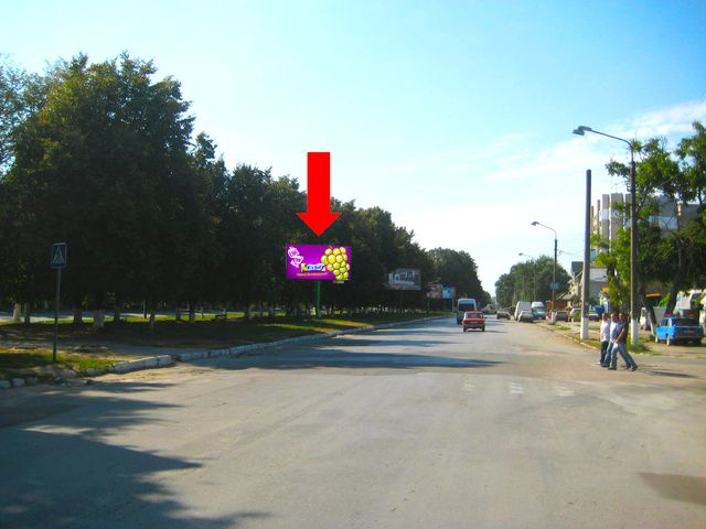 Щит 6x3, Грушевского ул. / ул. Тимирязева, разделитель, в центр Щит 6x3, Грушевского ул. / ул. Тимирязева, разделитель, в центр