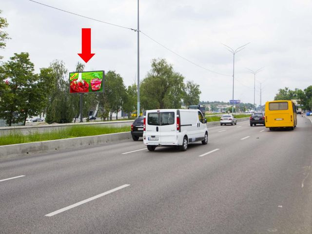 Призма 6x3,  Палладина пр., возле ТРЦ "Лавина молл", супермаркетов "Ашан, "Эпицентр", разделитель, в сторону ул. Стеценко